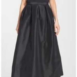 (NWOT) Marina black Midi-length Full Skirt (Large)